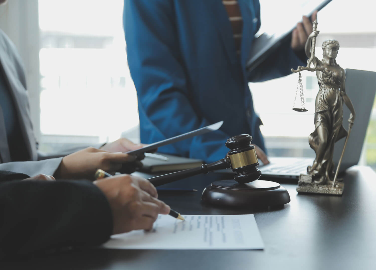 Lawyers-and-Law-Firms